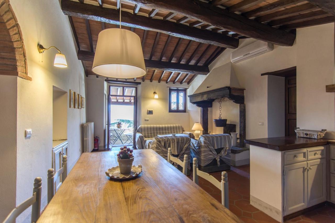 Готель Borgo Solamore Кортона Екстер'єр фото